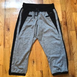 Zobha size small mesh Capri jogger!